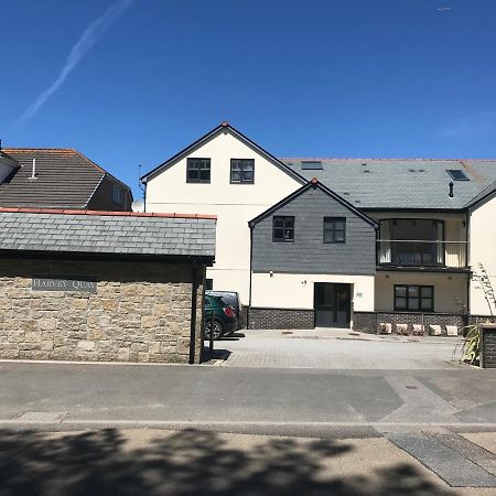 Modern Apartment With Stunning Views, Close To Amenities And St Ives Hayle Kültér fotó